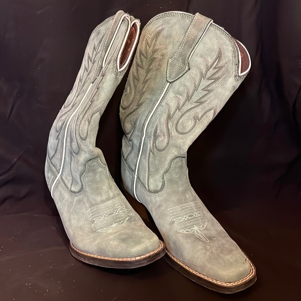 Women’s Gypsy Teal Durango cowboy boots size 8